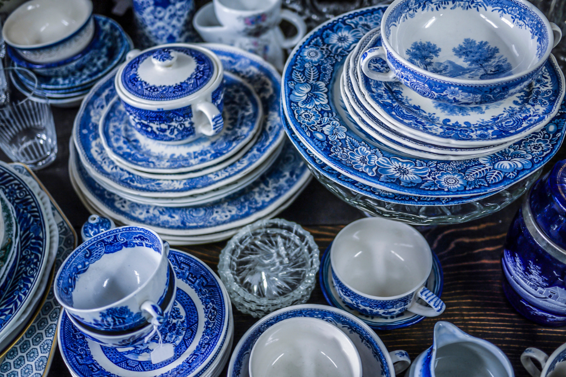 How to Safely Move Antiques and Collectibles During a Long-Distance Move