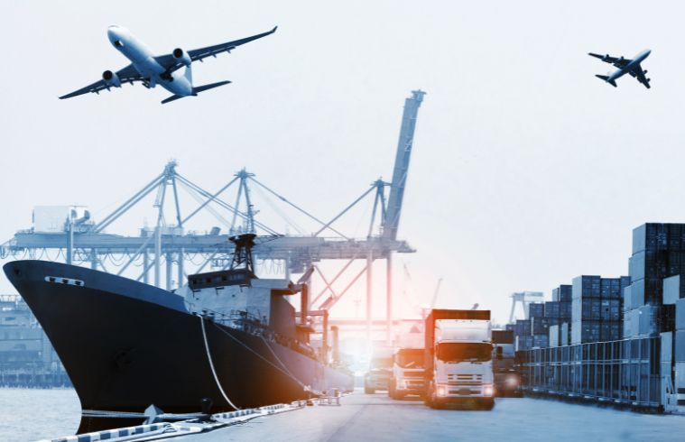 Port mondial pour la relocalisation et la logistique internationale