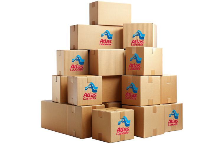 Atlas Canada, cartons de déménagement empilés pour services de relocalisation et d'expédition