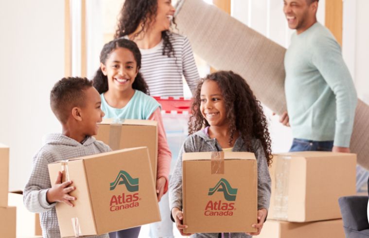 Une famille déménage avec Atlas Canada
